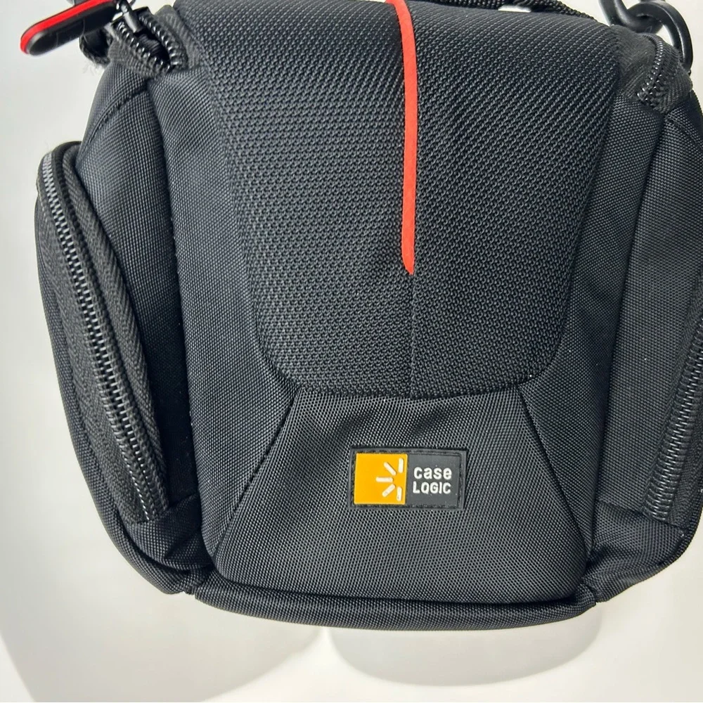 Case Logic Black Travel Camera Bag‎ Orange Piping Small